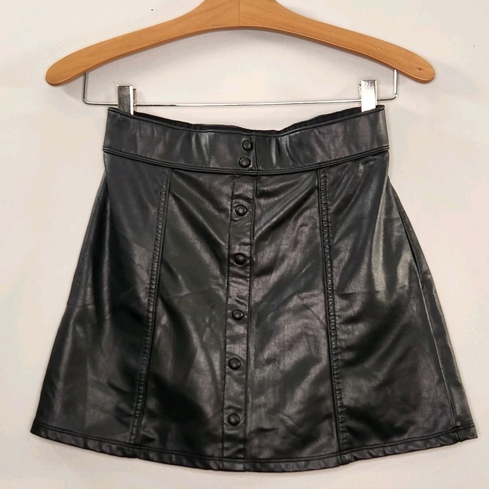 Abercrombie and Fitch Kids Faux Black Leather Mini Skirt Size 13/14 Retro Punk